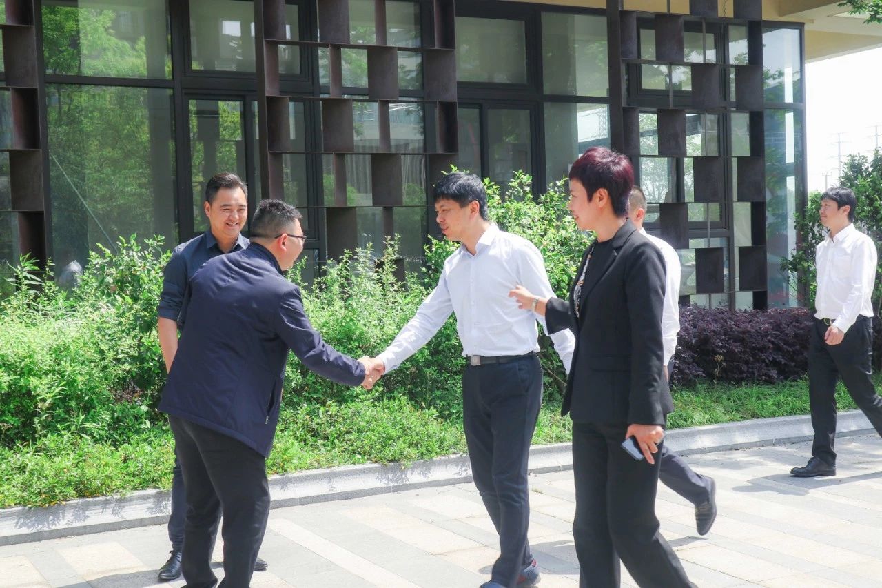 快訊 | 溫州市甌海區(qū)領導一行蒞臨寶開參觀考察